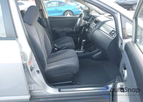 2009 Nissan Versa 1.8S из США, поврежденный, VIN 3N1BC13E79L473104